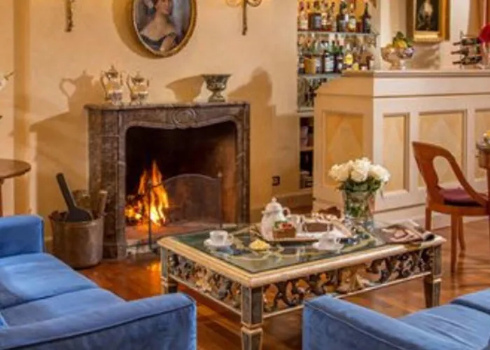 Mozart Hotel 4*